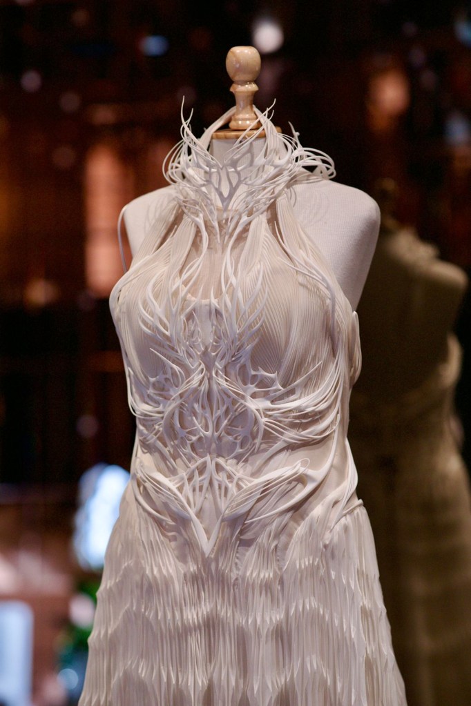 3D Printed Wedding Dress:  Is It Right For Your Big Day?