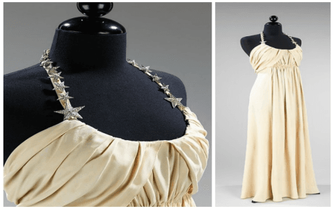 Dress with Brooch: A Must-Have for Your Wardrobe
