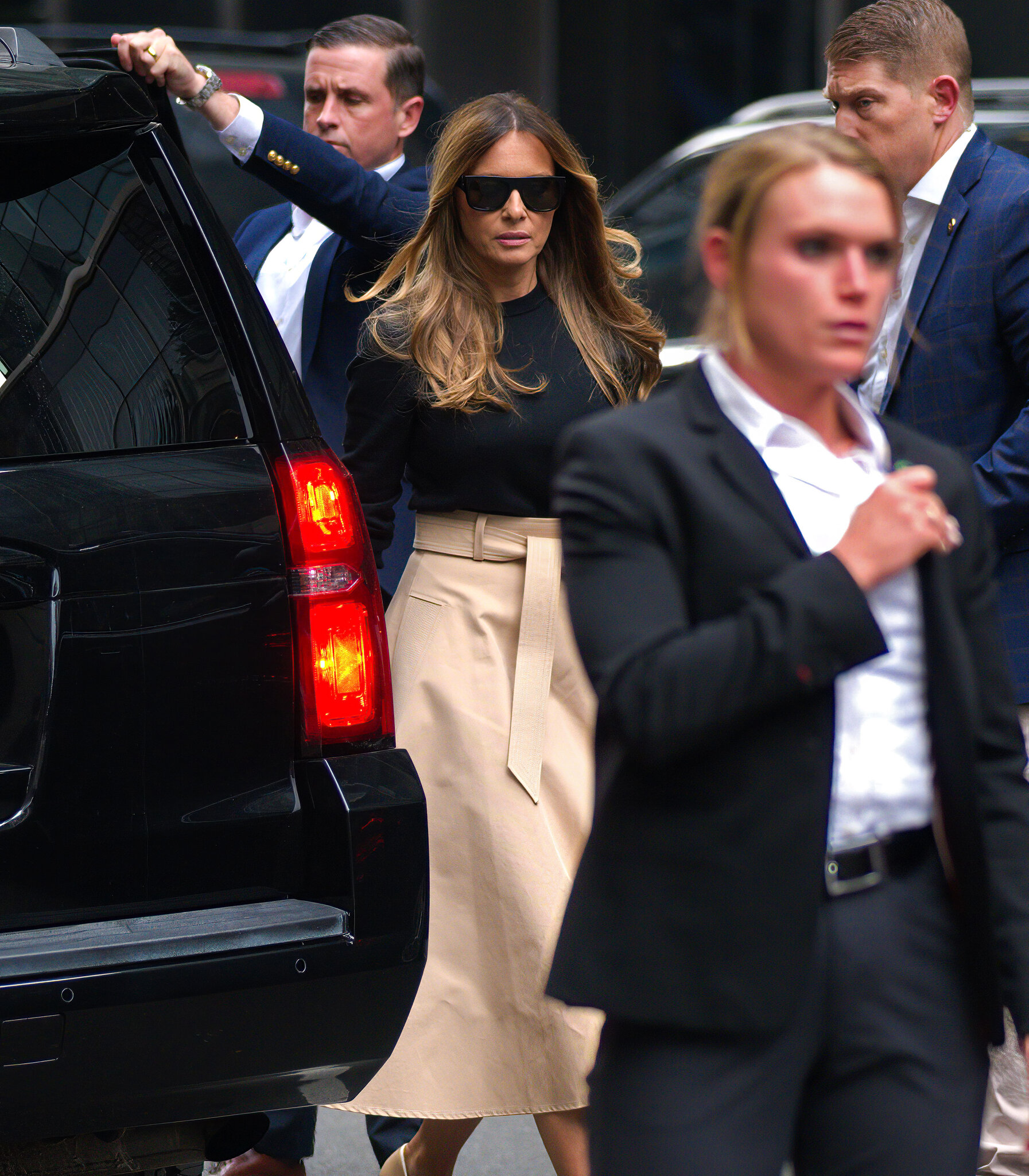 Curious About Melania Trumps Dress Today? Find Out Here