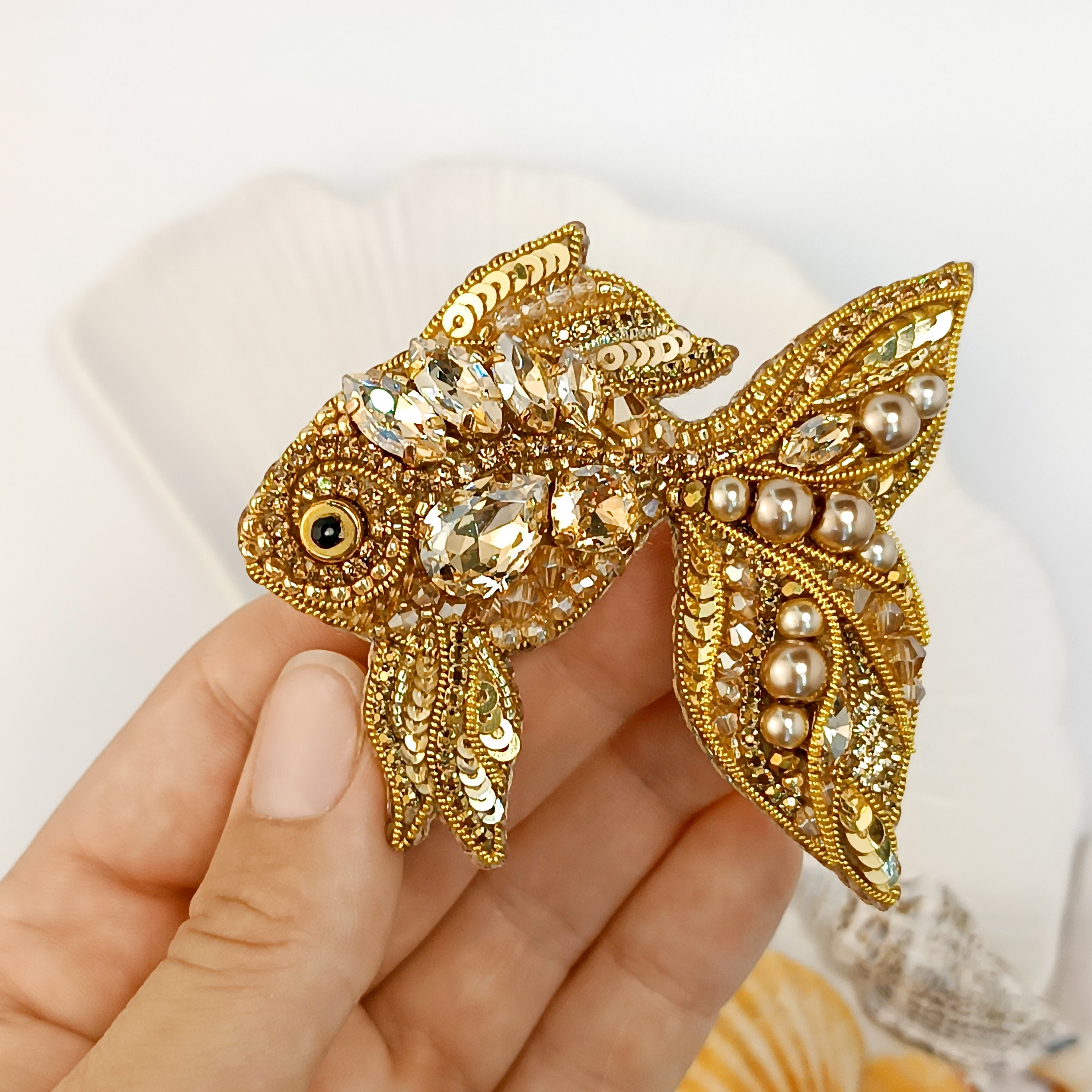 Fish Brooch Pin: Where to Buy Them and How to Wear Them Correctly.