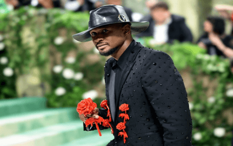 Usher Style: How to Dress Like Usher (Steal His Iconic Looks)