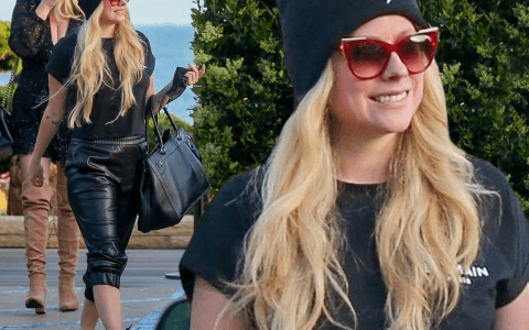 Avril Lavigne Soles: Where to Find the Best Photos Online.