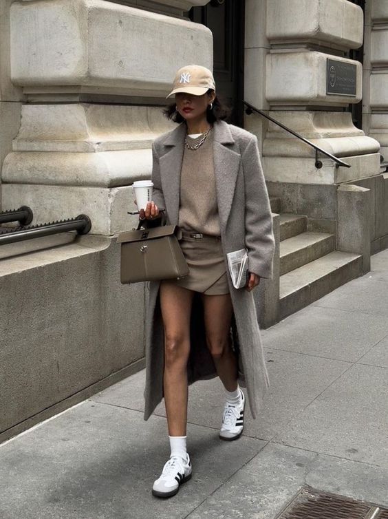 Get the Look: Paris Street Fashion 2024 (Easy Tips for Effortless French Style)