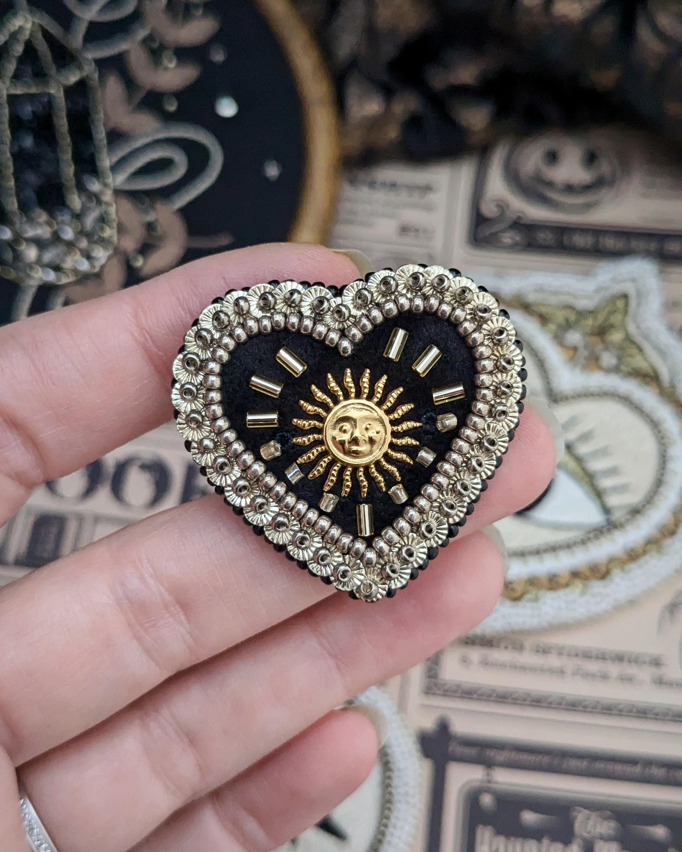 Where to Buy Brooch Jewelry? Top Picks and Tips