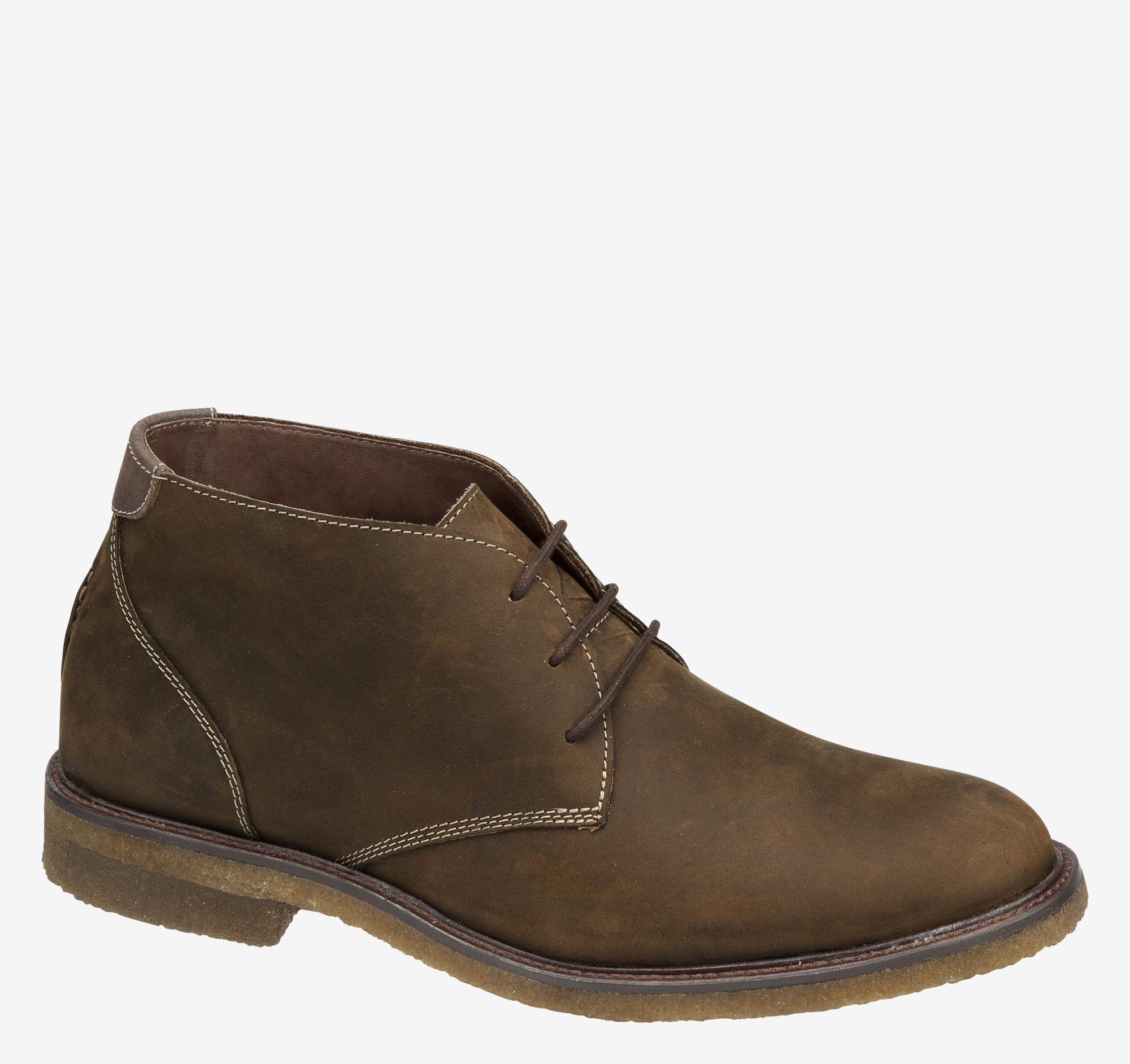 Johnston and Murphy Chukka Boots: Leather or Suede? (A Guide to Choosing the Right Pair for You)
