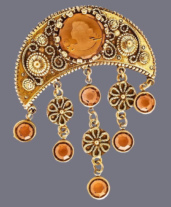 Goldette brooch: A collectors guide and history overview.