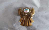 Where to Buy Angel Brooches and Pins? Find Affordable and Stylish Options Online.