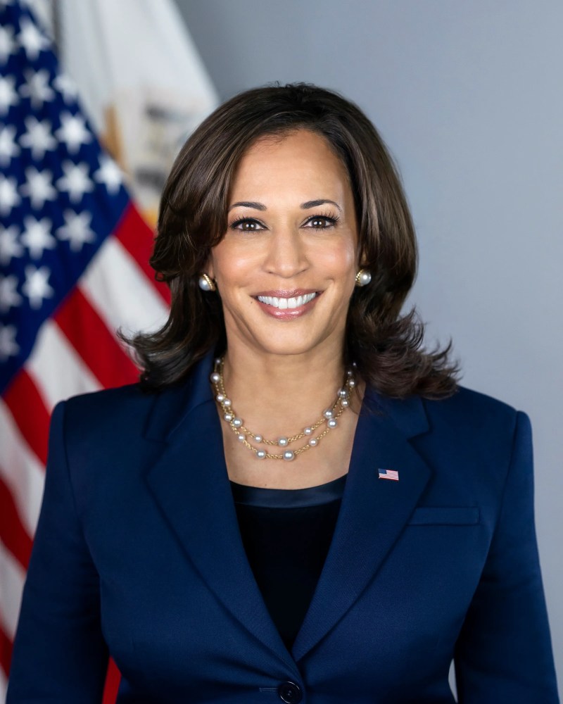Kamala Harris Pearl Necklace: Why Does She Wear It Every Day?