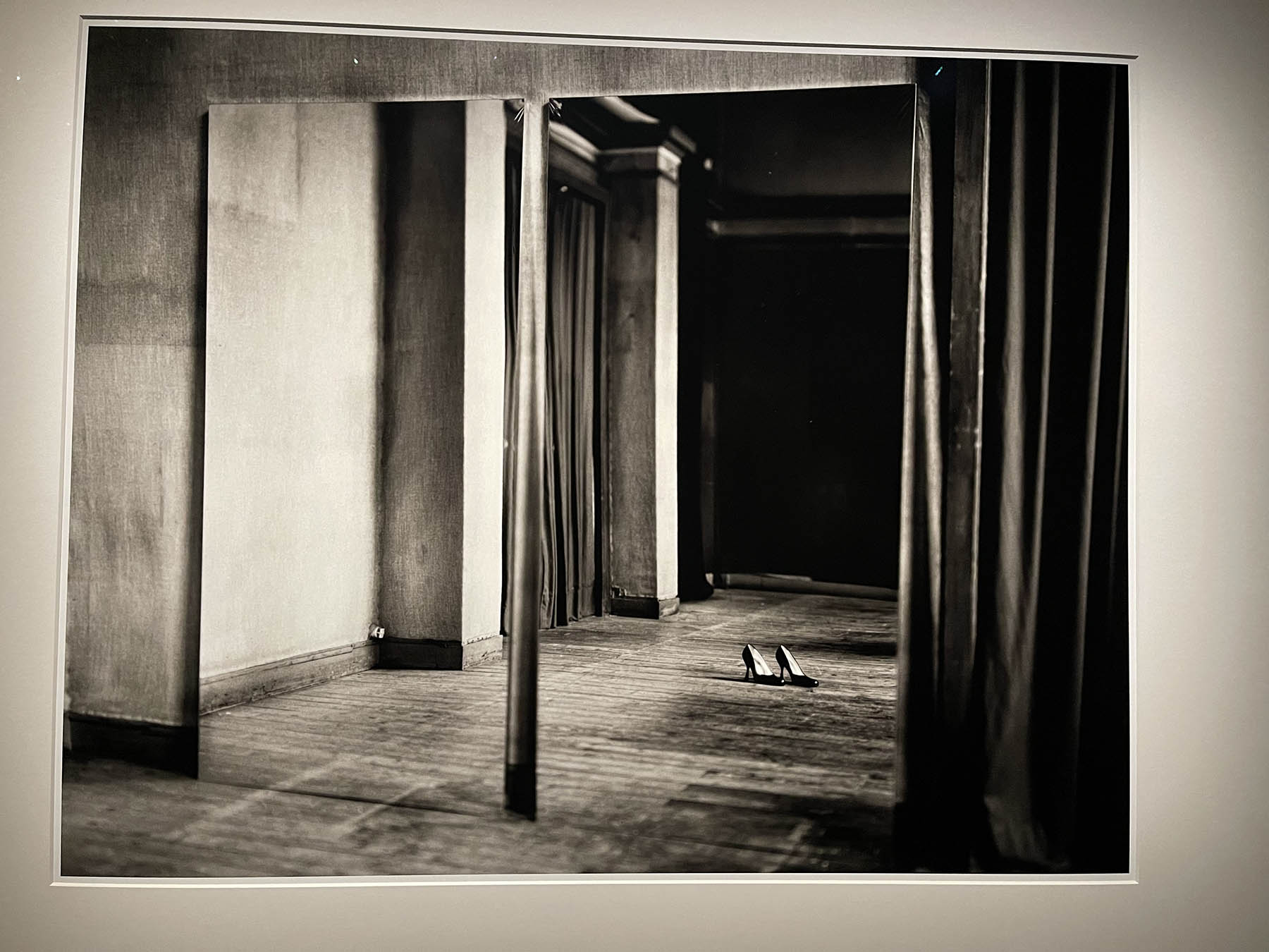 Paolo Roversi Photography: A Timeless Elegance and Style