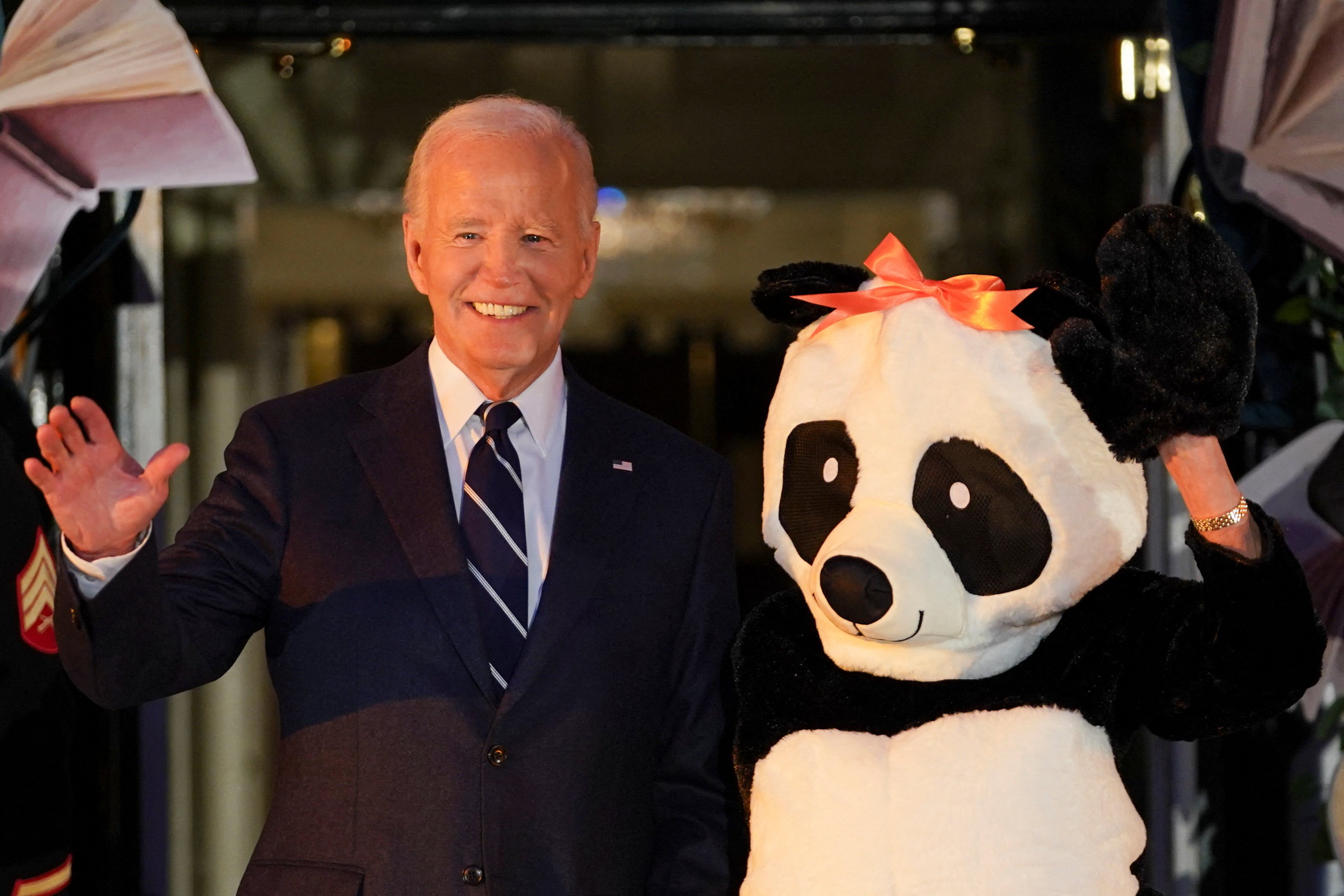jill biden panda diplomacy: How the First Lady Uses Pandas for Good
