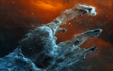Who is in the new Pandora commercial 2024? See which stars are shining in the new ad!
