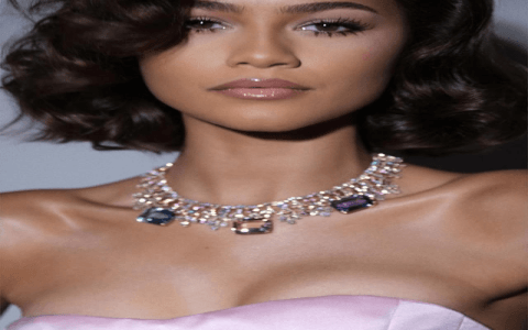 Is Zendaya Smart Water Really That Smart? A Review