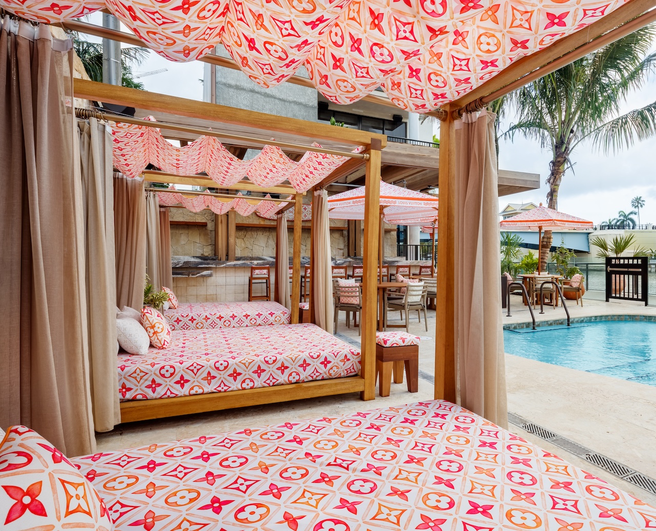 Casa Neos Louis Vuitton vs. Other Luxury Brands: Which One is Right for Your Home?