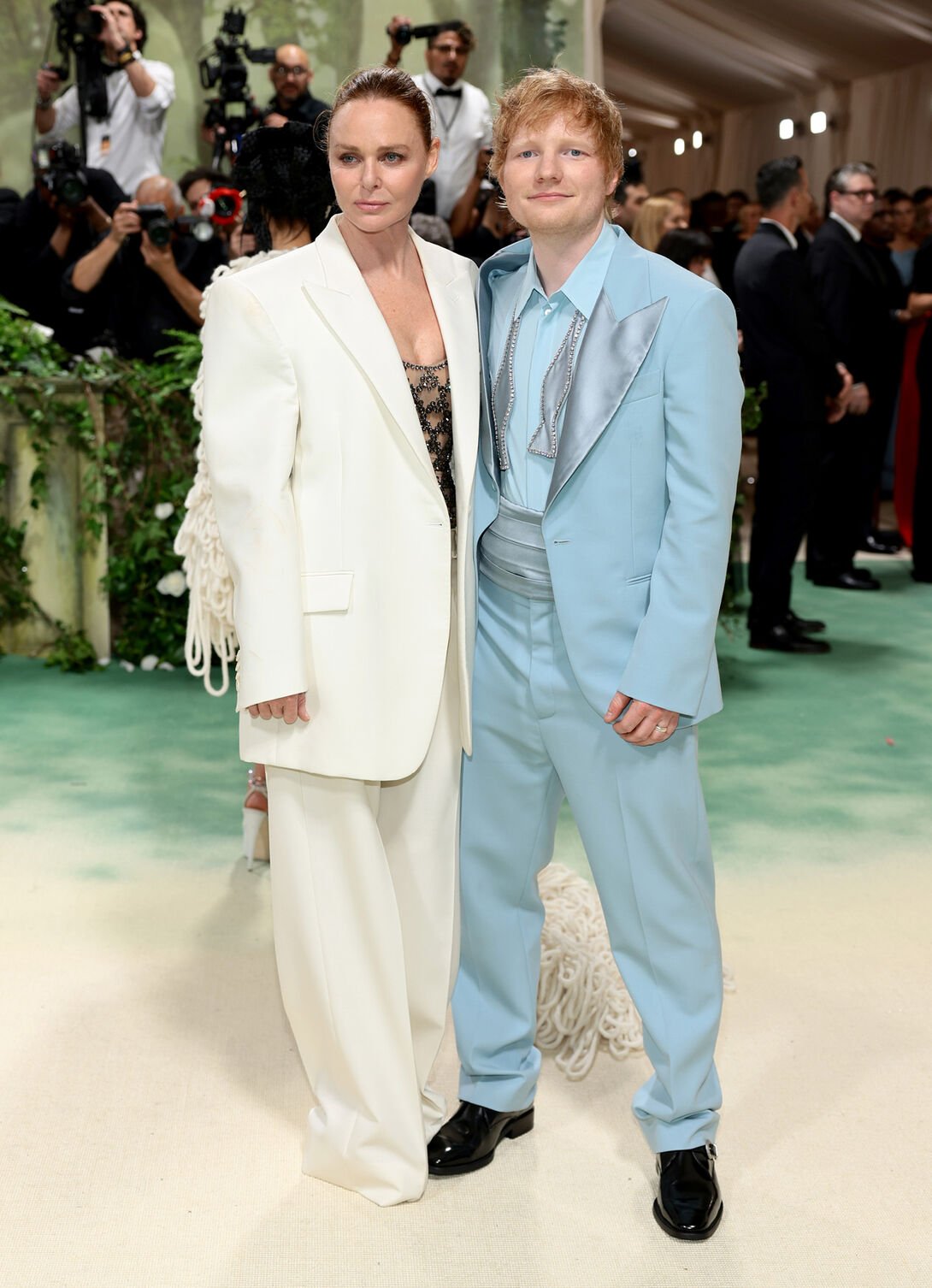Stella McCartney Rocks the Red Carpet at Met Gala 2024