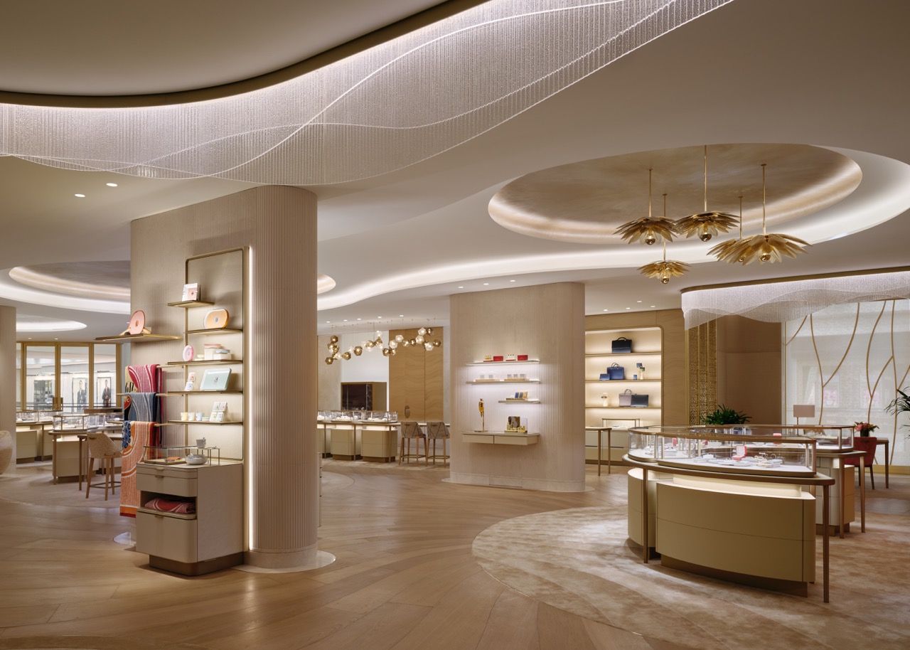 Cartier South Coast Plaza CA - What to Expect When Shopping Luxury?