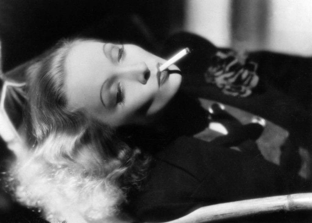 Sexiest Smoking: Does It Actually Work? Find out the Secrets of Allure