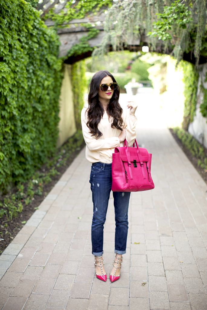 Valentino Hot Pink Bag Outfit Ideas: How to Style The Trendy Bag? Fashion Tips for Women