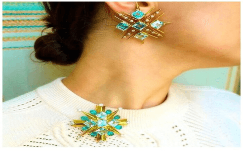 Brooches & Pins: Find the Perfect Style for Your Outfit Here