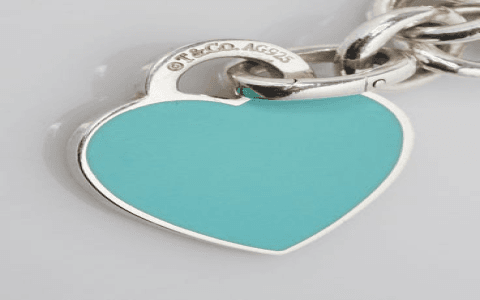 Return to Tiffanys Necklace: Learn How to Spot a Fake and Ensure Youre Buying Authentic